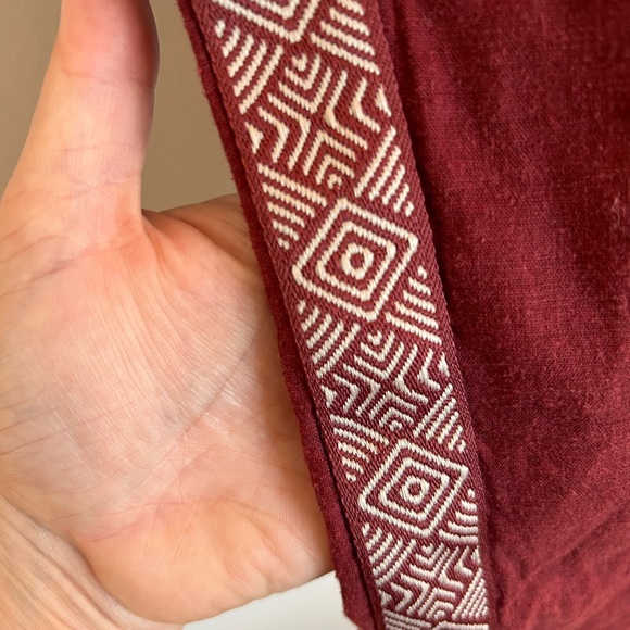 Red linen pants- Sherpa brand - Picture 2 of 3